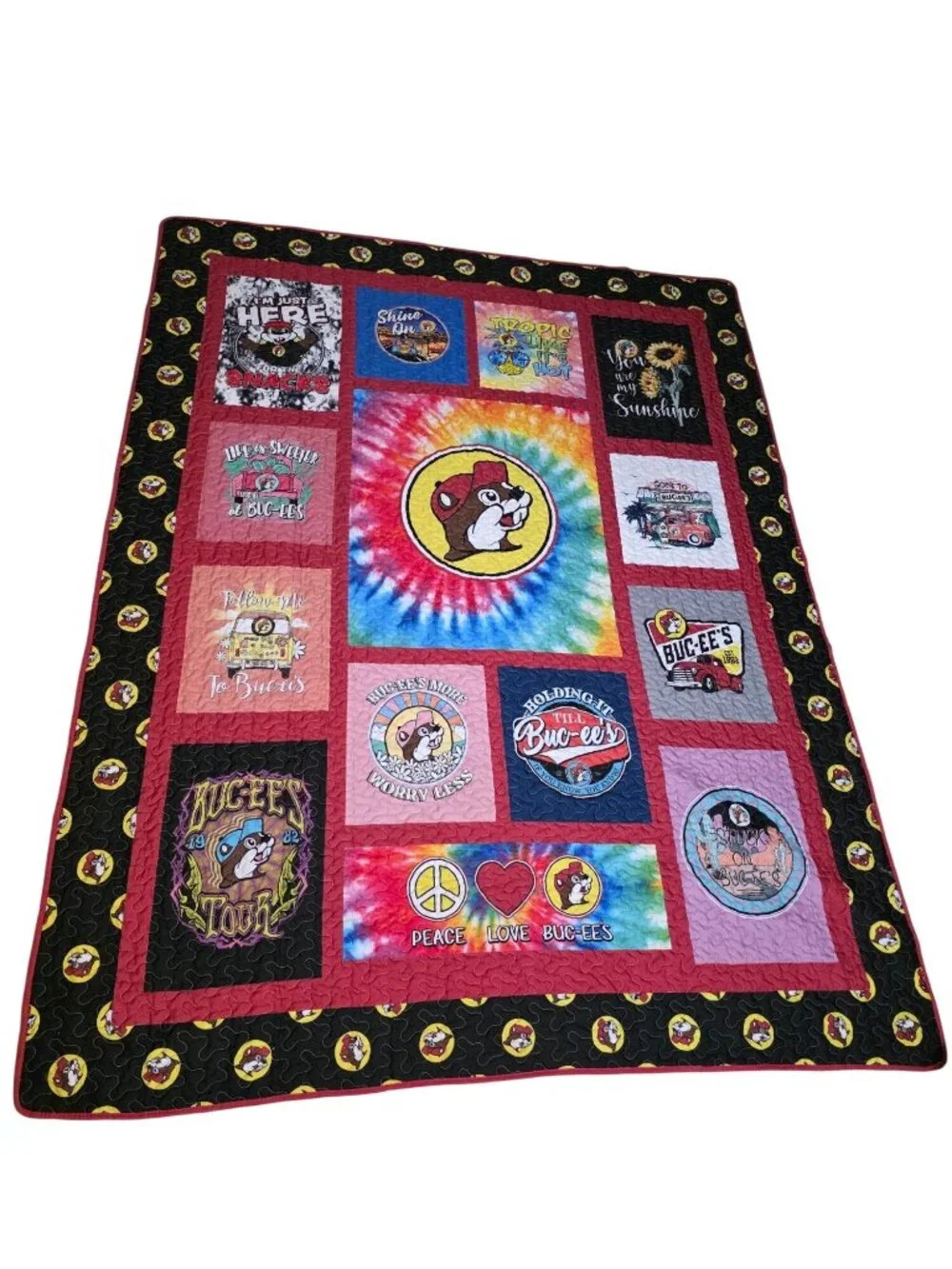 Buc-ees Blanket Quilted Quilt Throw 86 x 68 Bucees Red Patchwork Tie Dye